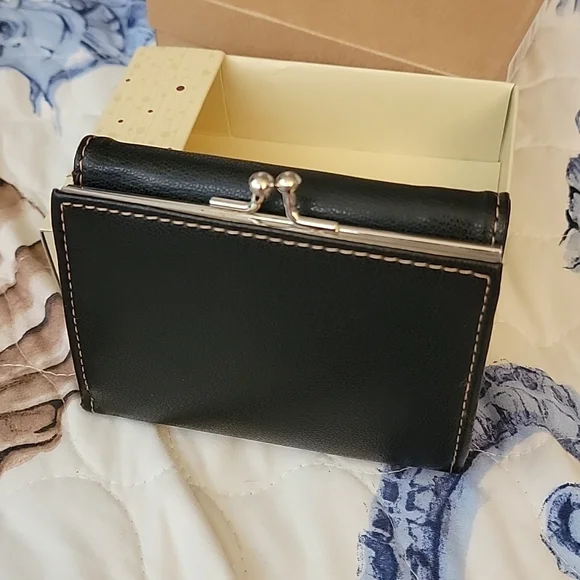 Buxton wallet - Picture 2 of 7